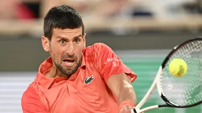 french open  novak djokovic reaches 3rd round after win over fucsovics