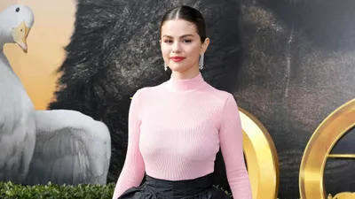 selena gomez quits instagram after becoming most followed female