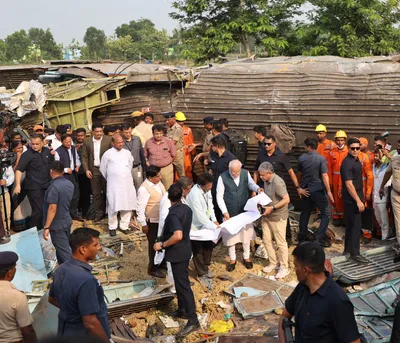 odisha train mishap  pm modi visits crash survivors at balasore hospital