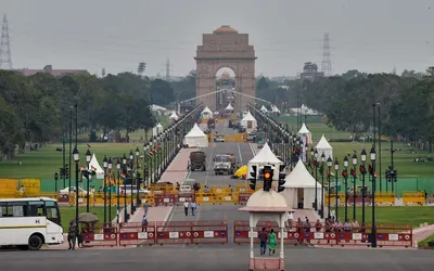 g20 summit  delhi traffic police appeals people to avoid walking  cycling in india gate  kartavya path