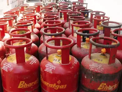cabinet approves additional 75 lakh lpg connections under pm ujjwala scheme