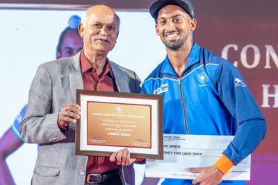  responsibility increases   hardik singh after winning player of the year award