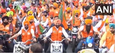 bjp holds bike rally in delhi ahead of polling on may 25