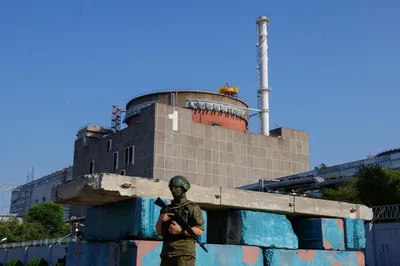 ukraine attack hits zaporizhzhia nuclear power plant  says russia