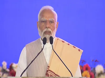 pm modi launches multi developmental projects in west bengal