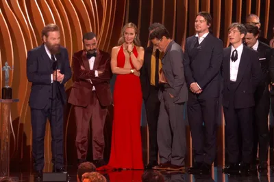  oppenheimer  wins outstanding performance by a cast in a motion picture at sag awards 2024