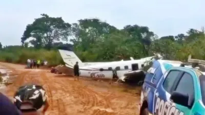 brazil  14 dead as medium sized aircraft crashes in barcelos