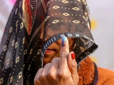 mp assembly polls  over 70 pc voter turnout recorded till 5 pm