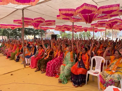 bjp to train 200 women in every lok sabha constituency as part of  kamal mitra  programme