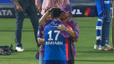 shah rukh khan s heart warming gesture towards rishabh pant goes viral after kkr vs dc match