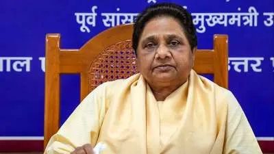  people must be careful of rumours   bsp chief mayawati rejects alliance reports  will contest lok sabha alone