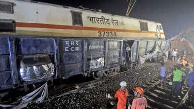 jharkhand train heist  armed robbers strike on sambalpur jammu tawi express