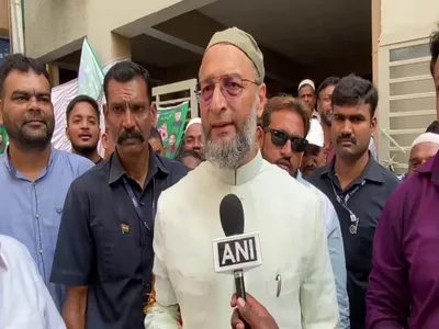  first look in mirror before pointing fingers at others   asaduddin owaisi rips into rahul gandhi