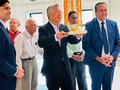 us state dept official visits jain temple in california  says  indian americans are backbone of strong relationship between two countries 