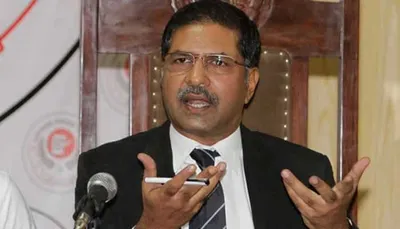 pakistan tehreek e insaf calls for ecp s resignation after reserved seats verdict
