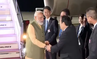 japan  pm modi arrives in hiroshima to attend g7 summit