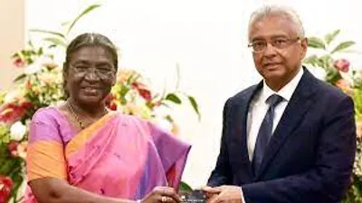 president murmu presents rupay card to mauritius pm jugnauth  discusses bilateral relations