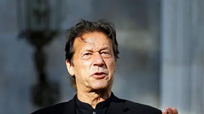 imran khan accuses pakistan s chief justice of being  biased  against his party