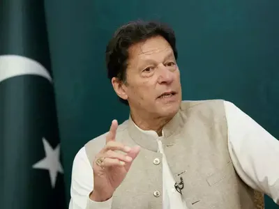 imran khan urges judiciary to take notice of alleged abuse of female pti workers