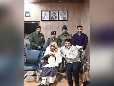 uttarakhand police rescues mentally unstable woman from mumbai