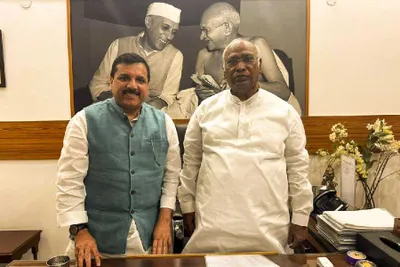 aap leader sanjay singh meets mallikarjun kharge  discuss common minimum programme for india bloc