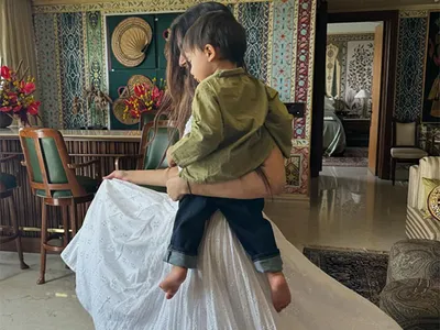 sonam kapoor and son vayu s fun dance session become muse for anand ahuja s  sunday funday 