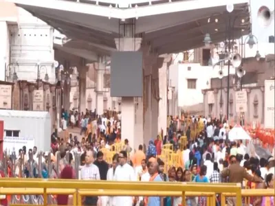 hundreds of muslim devotees throng ram mandir in ayodhya