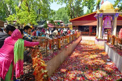 kashmiri pandits celebrate kheer bhawani festival in j k
