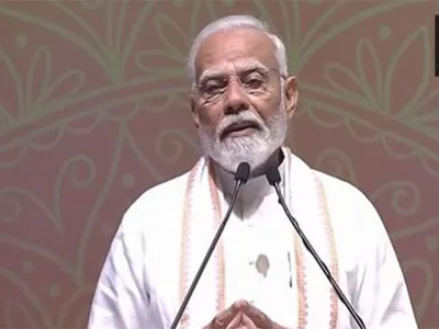  india does not think for itself alone      pm modi on mahavir jayanti says country a safe haven for humanity