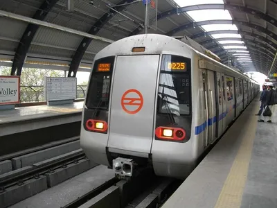 delhi metro janakpuri majlis park corridor gets land for station at keshopur