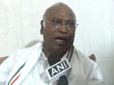  is giving job  msp  the programs of muslim league    kharge hits back at bjp
