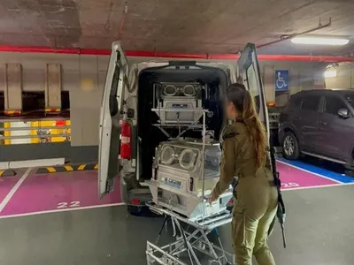 idf delivers incubators  other medical equipment to gaza hospital while under fire