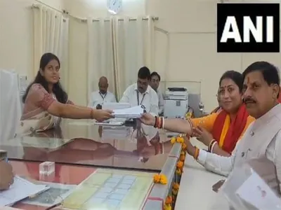 smriti irani files nomination papers from amethi  hopes people will bless bjp in lok sabha polls