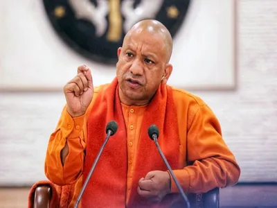 bring every needy person without home under govt housing scheme  up cm yogi tells officials