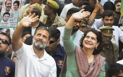 priyanka and rahul gandhi  likely to contest from rae bareli and amethi seats  sources