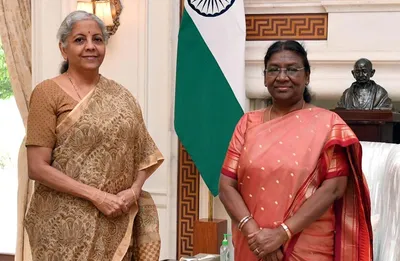 budget 2024  sitharaman calls on president murmu before arrival in parliament