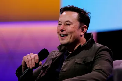 elon musk criticizes google s chatbot  calls for honesty in approach to ai safety