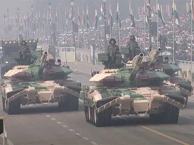 r day  kartavya path witnesses prowess of indian weapon systems