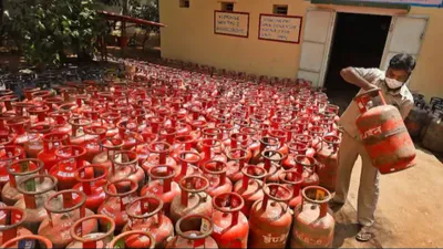 govt extends subsidy on cooking gas for ujjwala beneficiaries by march 25