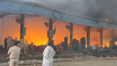 massive fire breaks out in delhi’s azadpur market  no casualties reported