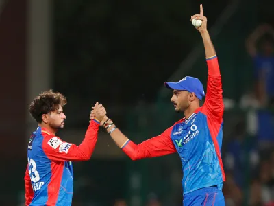 ipl  kuldeep yadav  axar patel register their name in list of most wicket for delhi capitals