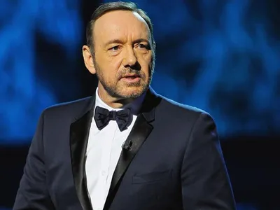  i will not sit back      kevin spacey claps back at channel 4 over  one sided  documentary