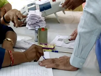 ls polls 2024  madhya pradesh records 54 42 pc voter turnout till 5 pm