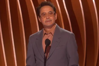 robert downey jr praises his wife as he wins male actor in supporting role at sag awards 2024