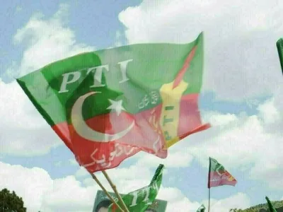 ahead of polls  pakistan tehreek e insaf approaches sc to seek review of verdict on electoral symbol