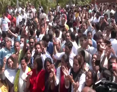 india bloc protests qt shaheedi park against arrest of arvind kejriwal