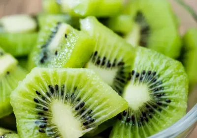 5 reasons why you should eat 1 chilean kiwi fruit everyday