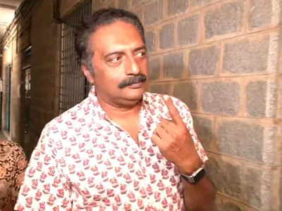  voted for candidate i believe in   actor prakash raj gets finger inked in bengaluru