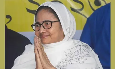 don t want religion to mingle with politics  mamata banerjee at meeting with imams