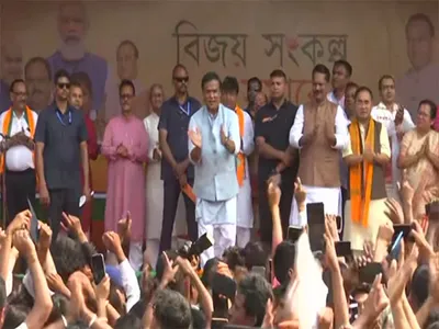 assam cm adds music and dance to election campaigns  leading from stage